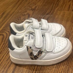 Toddler Victoria  Sneakers